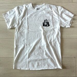 Mark Glasgow Ellen vs Dakota Johnson ‘No that’s not the truth’ Tee size Medium